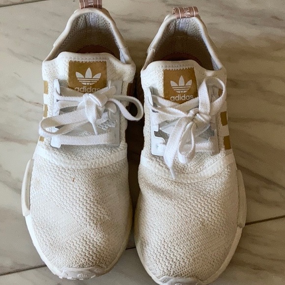 adidas boost marque aux 3 bandes